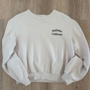 Hollister Women's Off-White Sweatshirt